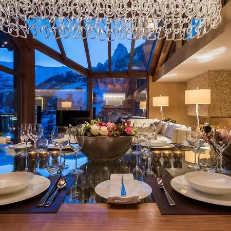 Chalet Peak - Your Own Private Luxury - Includes Professional Staff And Catering - Voted World's