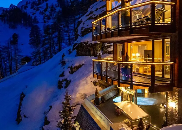 木屋 Peak - Your Own Private Luxury - Includes Professional Staff And Catering - Voted World's *