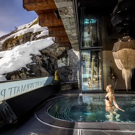 Peak - Your Own Private Luxury - Includes Professional Staff And Catering - Voted World's ツェルマット